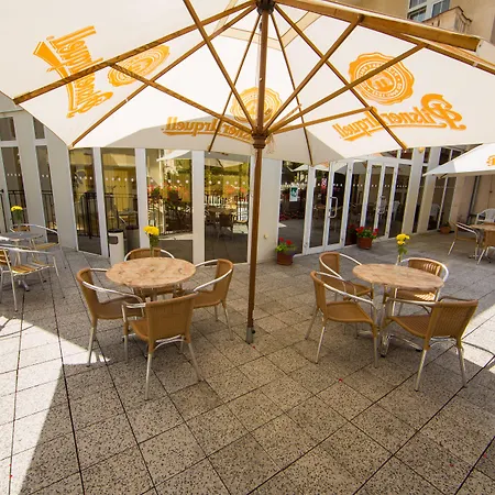 Lazenska Lecebna Manes Hotel Karlsbad