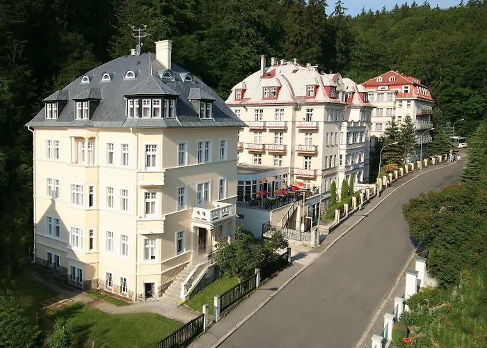 Hotell Lazenska Lecebna Manes 3*