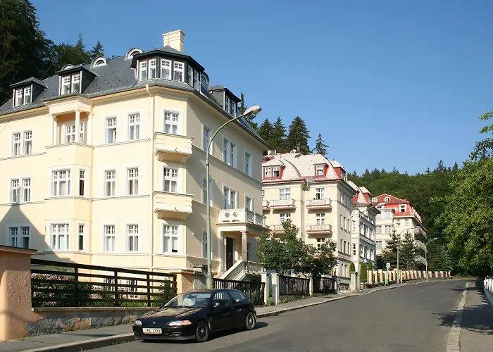 Lazenska Lecebna Manes Hotell Karlovy Vary