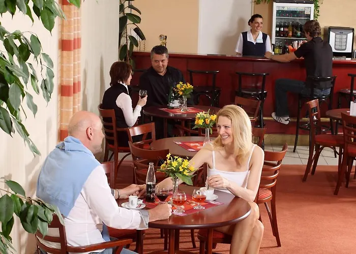 Hotell Lazenska Lecebna Manes Karlovy Vary