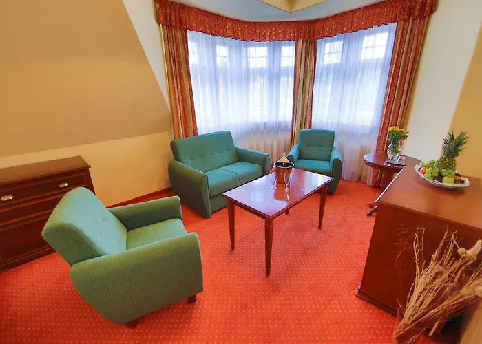 Lazenska Lecebna Manes Karlovy Vary