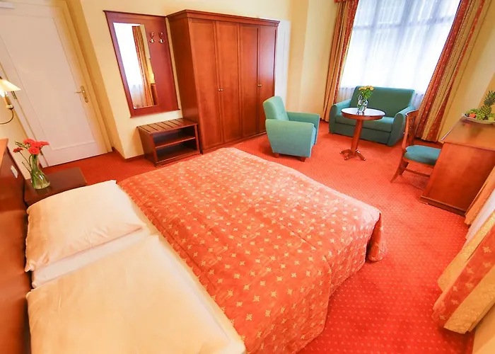 Hotell Lazenska Lecebna Manes