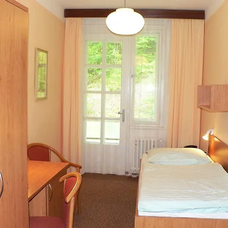 Hotel Lazenska Lecebna Manes Karlovy Vary
